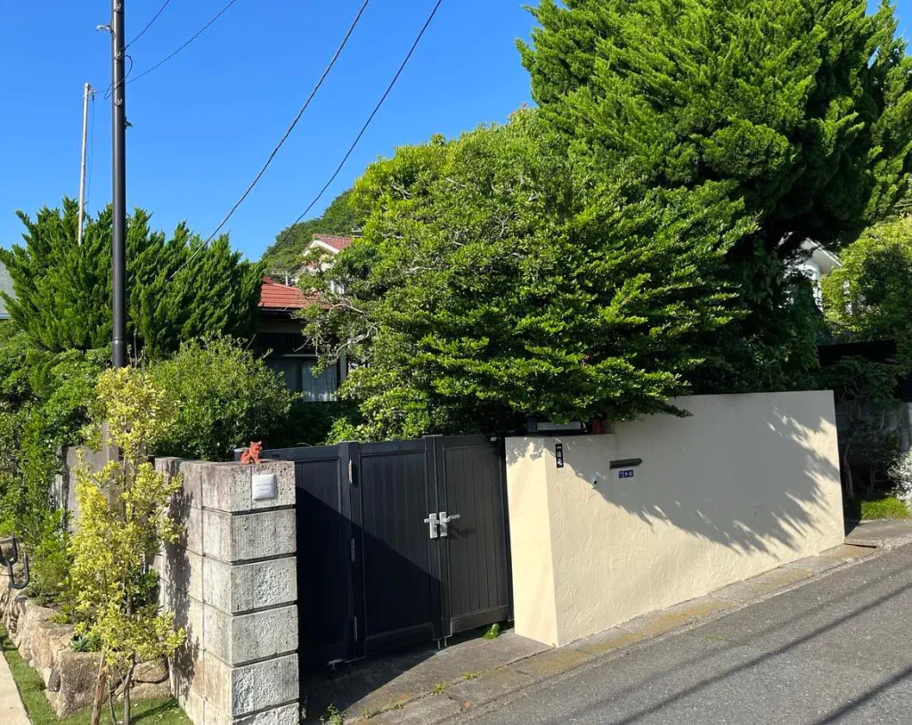 鎌倉稲村ヶ崎の一法庵の前景