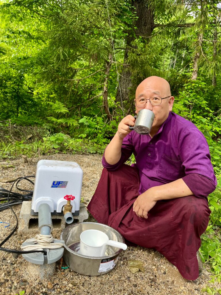 井戸水の初飲み